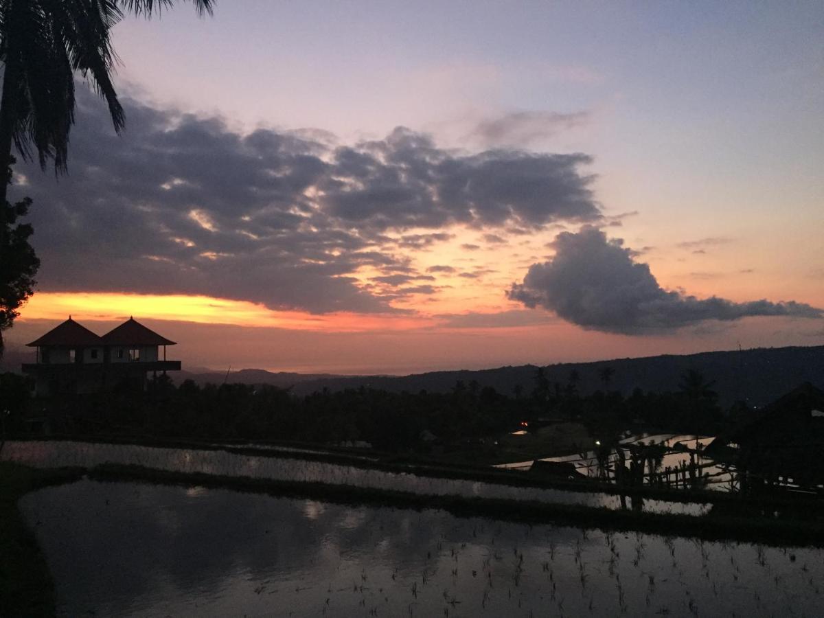 Candra Cottage Munduk Esterno foto